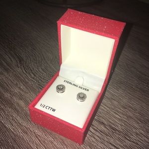 1/2 CTTW sterling silver diamond earrings!